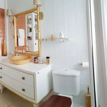 Astoria Villa *