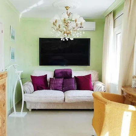 Astoria فيلة يوريت دي مار